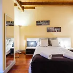 Apartamento Con Patio Junto A La Catedral By Toledo Ap